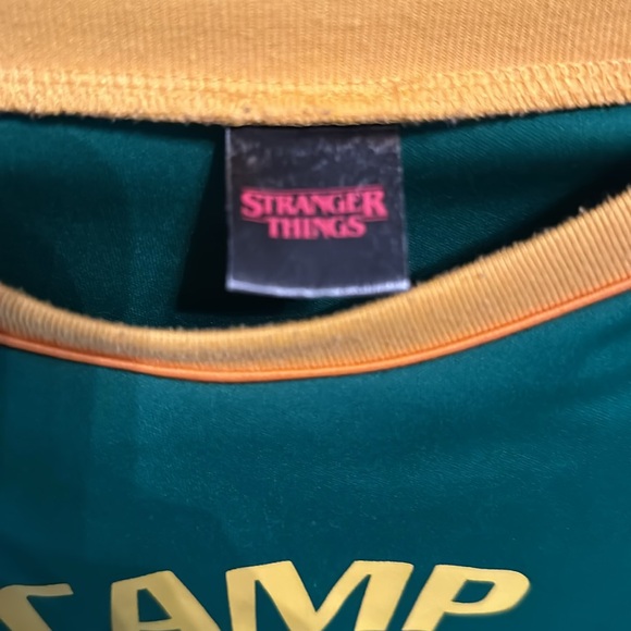 Stranger Things Dustin’s Camp Nowhere Tee Size Small - Picture 2 of 3